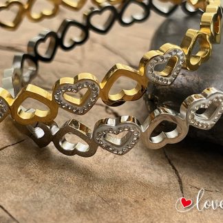 Solid Bracelet with hearts and cubics in gold or silver